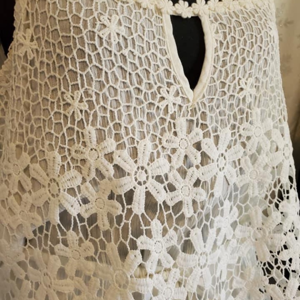 Alya White Summer Lace Romper Size Medium